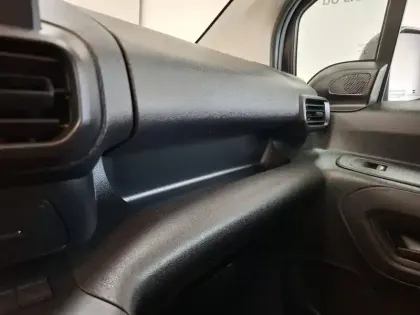 Photo 22 Peugeot Partner  FOURGON STANDARD 650 KG BLUEHDI 100 S&S BVM5