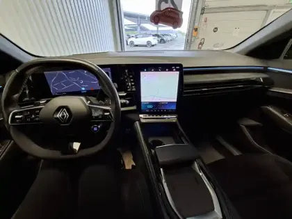 Photo 10 Renault Austral  E-Tech hybrid 200