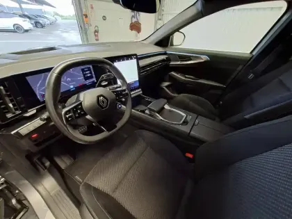 Photo 9 Renault Austral  E-Tech hybrid 200