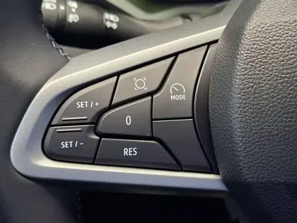Photo 35 Dacia Duster  Hybrid 140