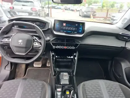 Photo 9 Peugeot 2008  Electrique 136 ch