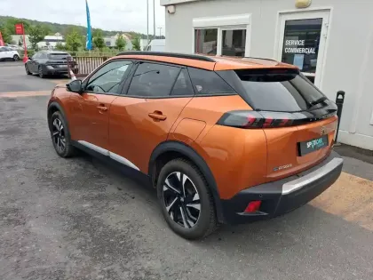 Photo 6 Peugeot 2008  Electrique 136 ch