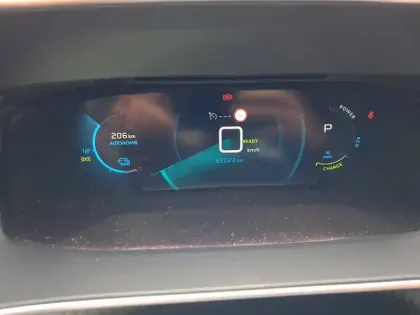 Photo 11 Peugeot 2008  Electrique 136 ch