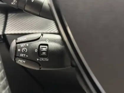 Photo 24 Peugeot 208  100 S&S BVM6