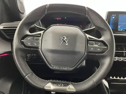 Photo 22 Peugeot 2008  PureTech 130 S&S BVM6