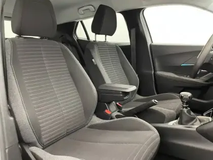 Photo 26 Peugeot 2008  PureTech 130 S&S BVM6