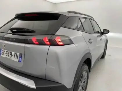 Photo 30 Peugeot 2008  PureTech 130 S&S BVM6