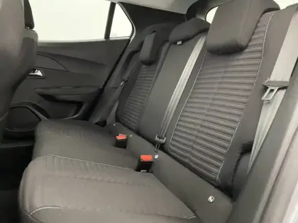 Photo 14 Peugeot 2008  PureTech 130 S&S BVM6