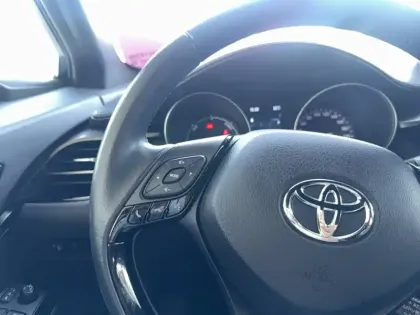 Photo 27 Toyota C-HR  Hybride 2.0L