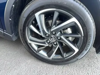 Photo 13 Toyota C-HR  Hybride 2.0L