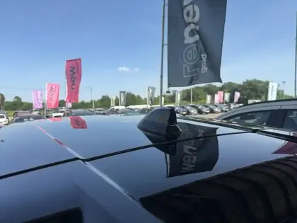 Photo 20 Toyota C-HR  Hybride 2.0L