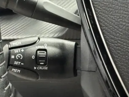 Photo 12 Peugeot 208  100 S&S BVM6