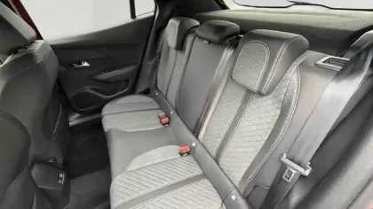 Photo 14 Peugeot 2008  PureTech 100 S&S BVM6