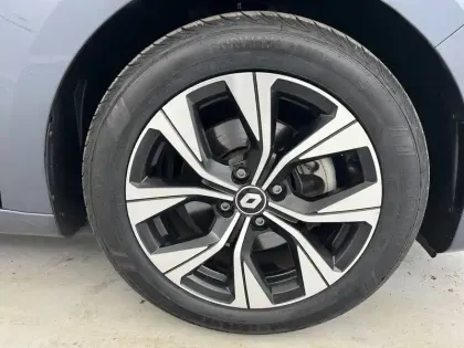 Photo 29 Renault Clio  E-Tech 140 - 21N