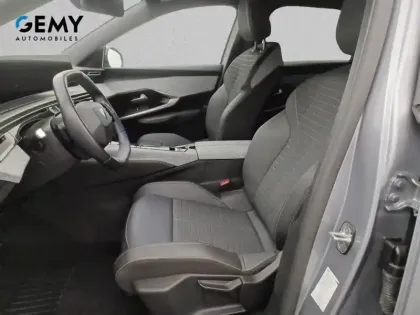 Photo 8 Peugeot 3008  Hybrid 136 e-DCS6