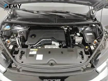 Photo 11 Peugeot 3008  Hybrid 136 e-DCS6