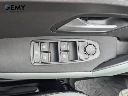Photo 32 Dacia Duster  Hybrid 140