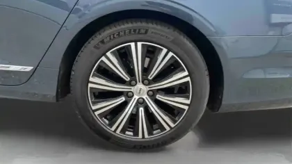 Photo 15 Volvo V90  T8 AWD Recharge 303 + 87 ch Geartronic 8