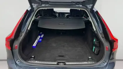 Photo 11 Volvo V90  T8 AWD Recharge 303 + 87 ch Geartronic 8