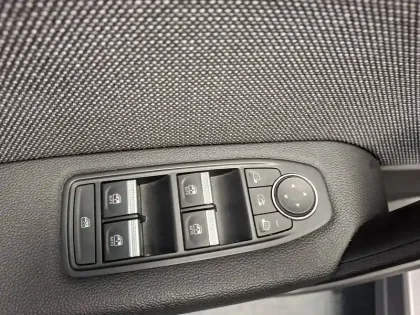 Photo 16 Renault Symbioz  E-Tech full hybrid 145