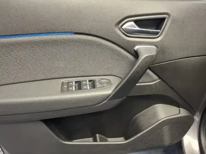 Photo 15 Renault Symbioz  E-Tech full hybrid 145