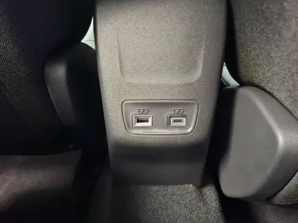 Photo 8 Peugeot 208  Hybrid 110 ch e-DCS6