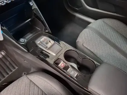 Photo 19 Peugeot 208  Hybrid 110 ch e-DCS6