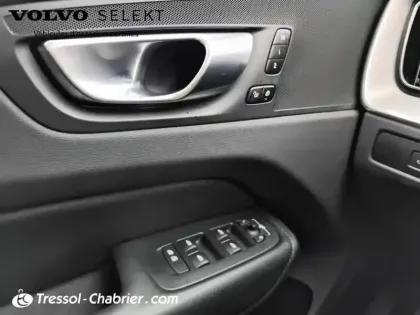 Photo 19 Volvo Xc60  T6 Recharge AWD 253 ch + 145 ch Geartronic 8 Plus Style Dark