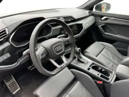 Photo 8 Audi Q3 35 TFSI 150 ch S tronic 7 S line plus