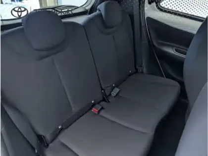 Photo 11 Toyota Aygo 1.0 VVT-i 72 Dynamic