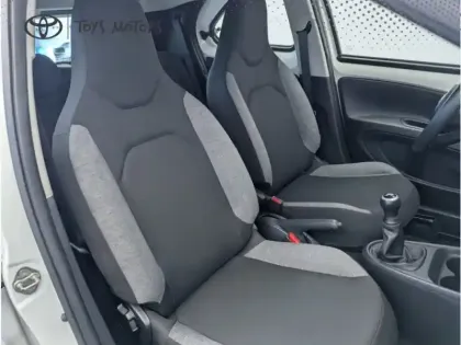 Photo 10 Toyota Aygo 1.0 VVT-i 72 Dynamic