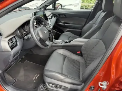 Photo 20 Toyota C-HR Hybride Première 2.0 184 ch
