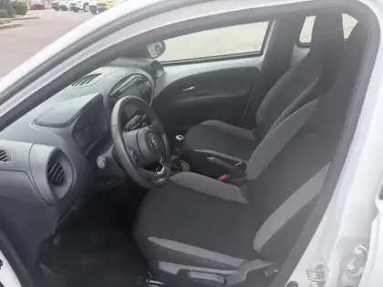 Photo 17 Toyota Aygo 1.0 VVT-i 72 Dynamic