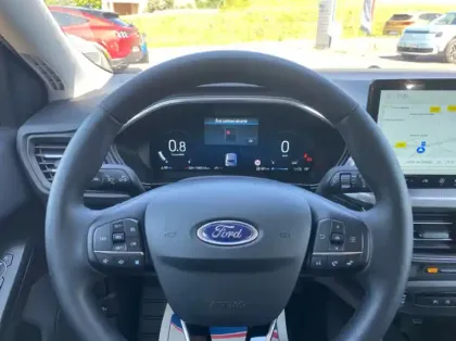 Photo 6 Ford Focus 1.0 EcoBoost mHEV 125ch Titanium X Business