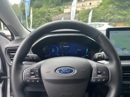 Photo 6 Ford Focus SW 1.0 Flexifuel mHEV 125ch Titanium X Business