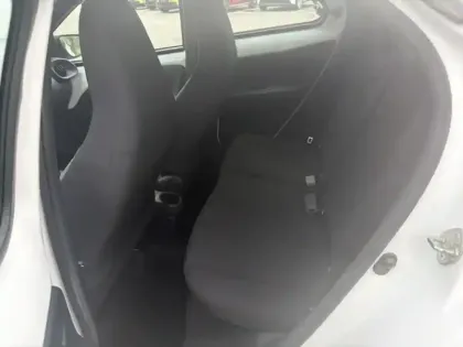 Photo 18 Toyota Aygo 1.0 VVT-i 72 Dynamic