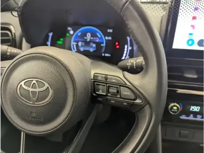 Photo 16 Toyota Yaris Hybride 1.5 HYBRID 116H DESIGN AUTO