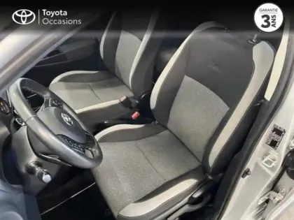 Photo 10 Toyota Yaris  110 VVT-i Design Y20 5p RC19