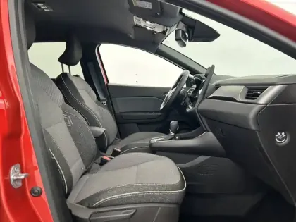 Photo 22 Renault Captur  E-Tech full hybrid 145 ch