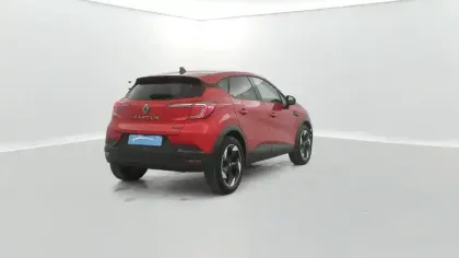 Photo 13 Renault Captur  E-Tech full hybrid 145 ch