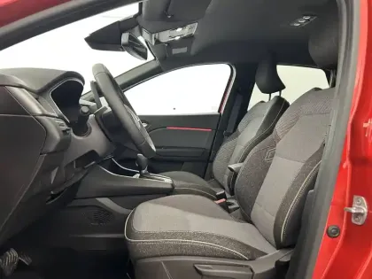 Photo 17 Renault Captur  E-Tech full hybrid 145 ch