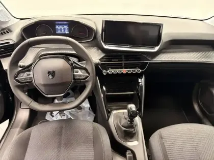Photo 25 Peugeot 208  Turbo 100 ch BVM6