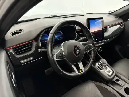 Photo 18 Renault Arkana  E-Tech hybride 145