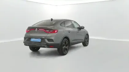 Photo 13 Renault Arkana  E-Tech hybride 145
