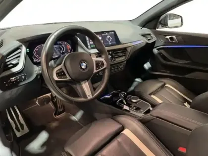 Photo 8 BMW Serie 1 F40 120d xDrive 190 ch BVA8 Edition M Sport Pro