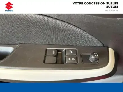 Photo 9 Suzuki Swift  1.2 Dualjet Hybrid 83ch Privilège AllGrip