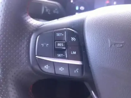 Photo 11 Ford Kuga  2.5 Duratec 180ch Hybrid FlexiFuel E85 ST-Line Powershift