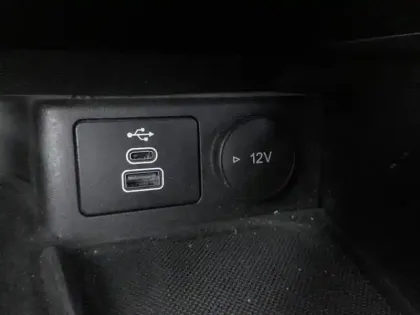 Photo 13 Ford Kuga  2.5 Duratec 180ch Hybrid FlexiFuel E85 ST-Line Powershift