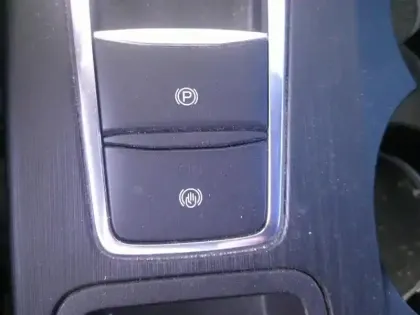 Photo 14 Ford Kuga  2.5 Duratec 180ch Hybrid FlexiFuel E85 ST-Line Powershift