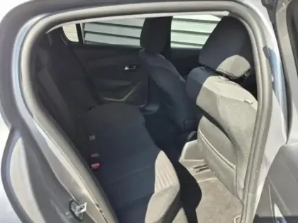 Photo 13 Peugeot 208  1.2 PureTech 100ch S&S Style